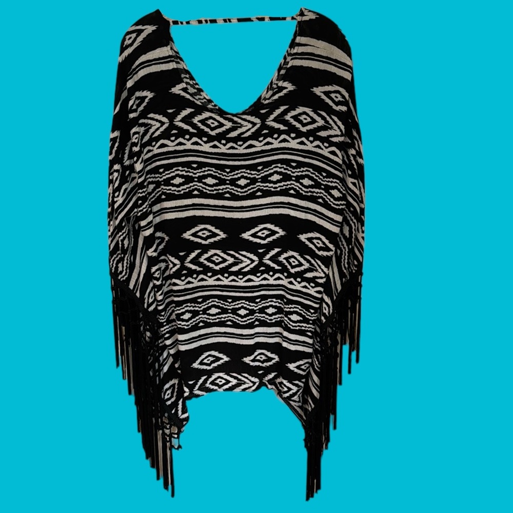 💗FOREVER 21 Gorgeous Black White Long Aztec‎ Fringe Blouse Size Small